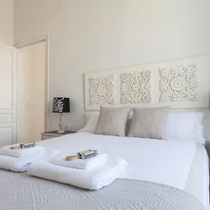 Stunning Boutique - Space Maison Apartment Seville
